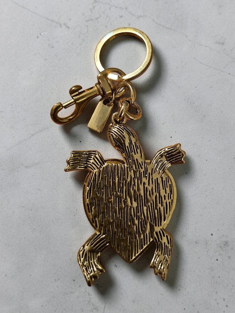 SASSIFIED Boutique Nwt Gold Turtle Heart Keychain Charm . - Picture 5 of 5